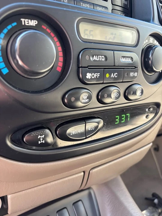 2007 Toyota Sequoia 1st Gen - Image 17 of 21
