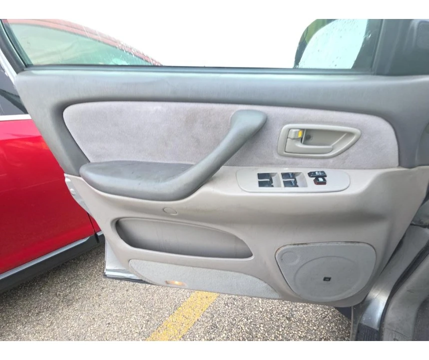 2007 Toyota Sequoia 1st Gen - Image 11 of 12