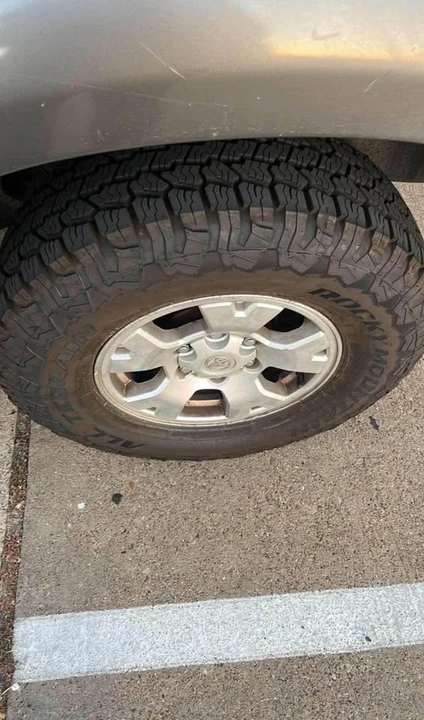 2007 Toyota Sequoia 1st Gen - Image 3 of 6