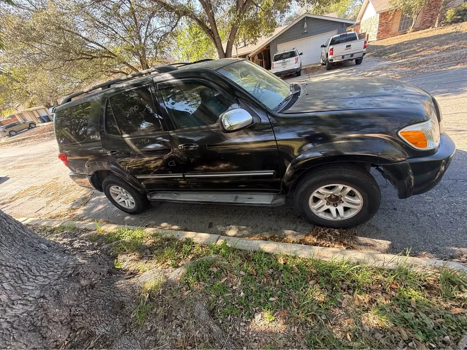 2007 Toyota Sequoia 1st Gen - Image 3 of 6