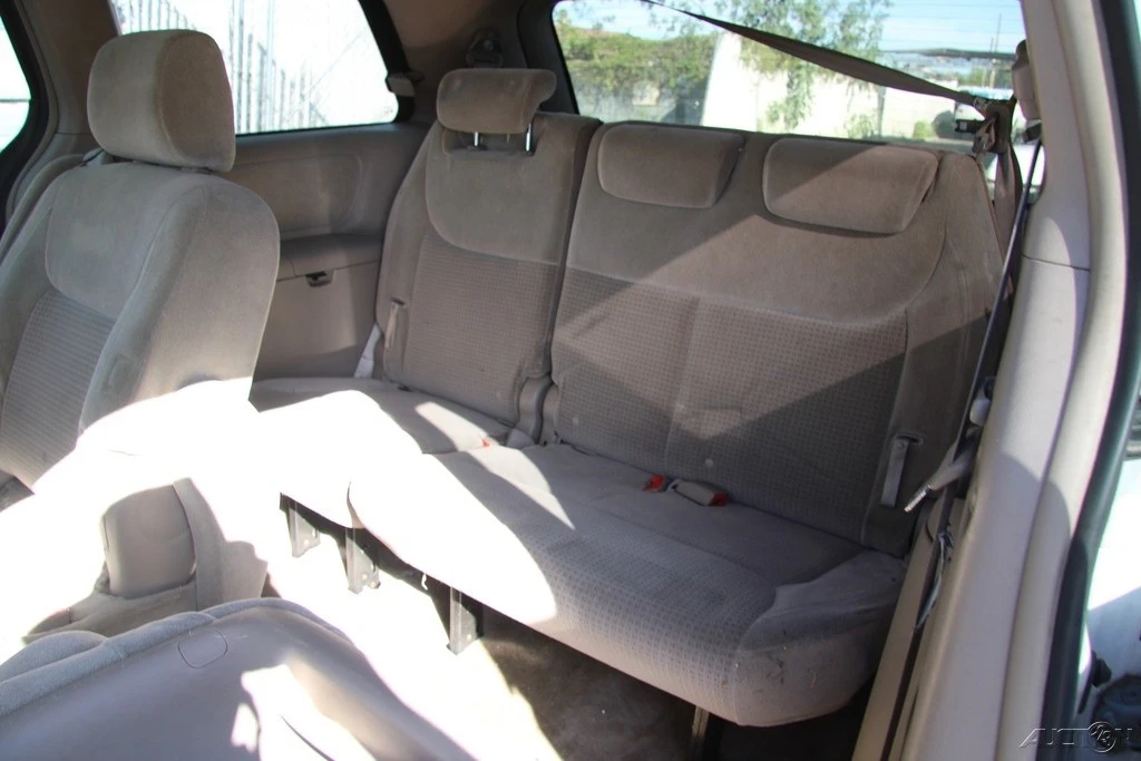 2007 Toyota Sienna 2nd Gen - Image 19 of 21