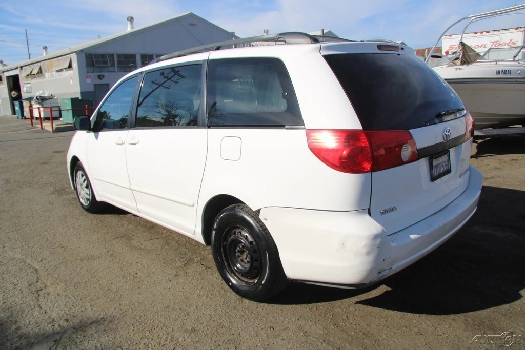 2007 Toyota Sienna 2nd Gen - Image 4 of 21