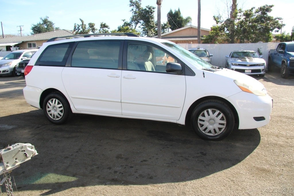 2007 Toyota Sienna 2nd Gen - Image 7 of 21