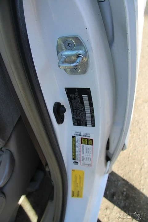 2007 Toyota Sienna 2nd Gen - Image 10 of 21