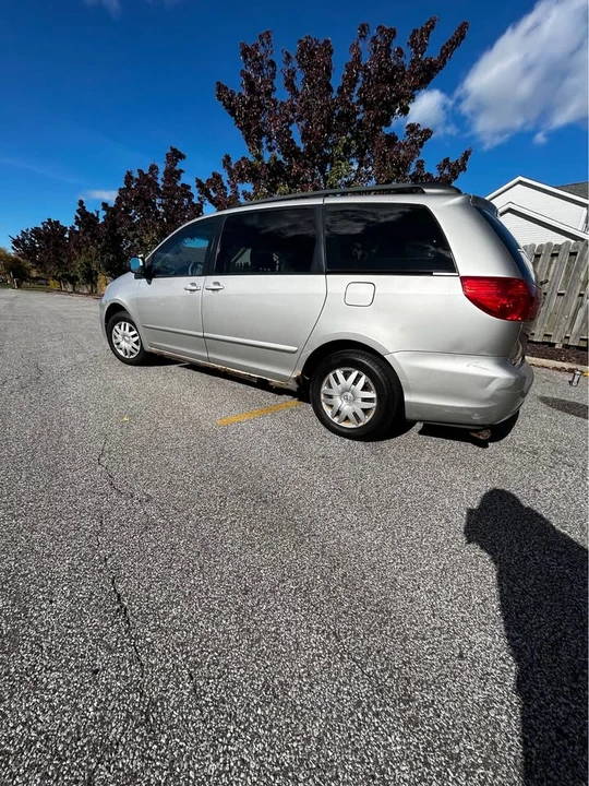 2007 Toyota Sienna 2nd Gen - Image 6 of 7
