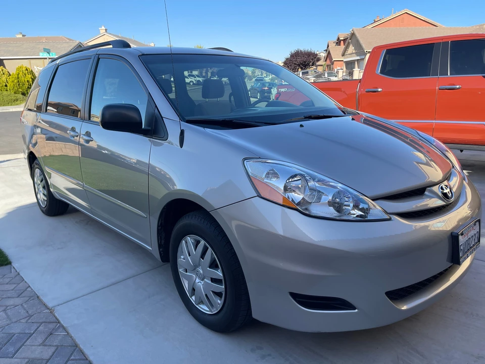 2007 Toyota Sienna 2nd Gen - Image 23 of 31