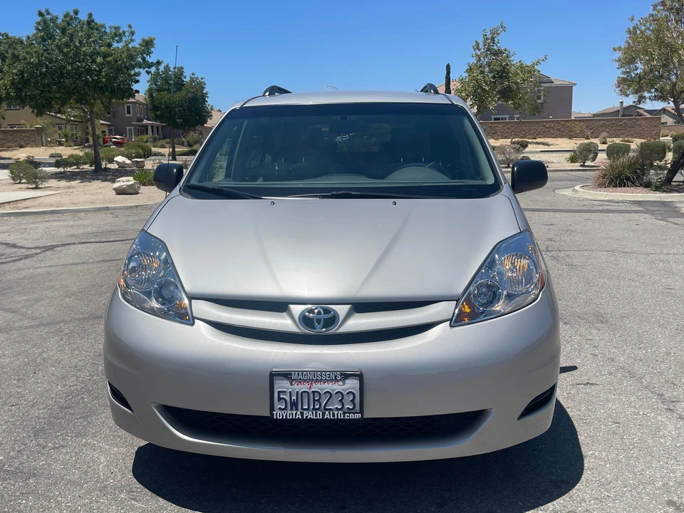 2007 Toyota Sienna 2nd Gen - Image 6 of 31