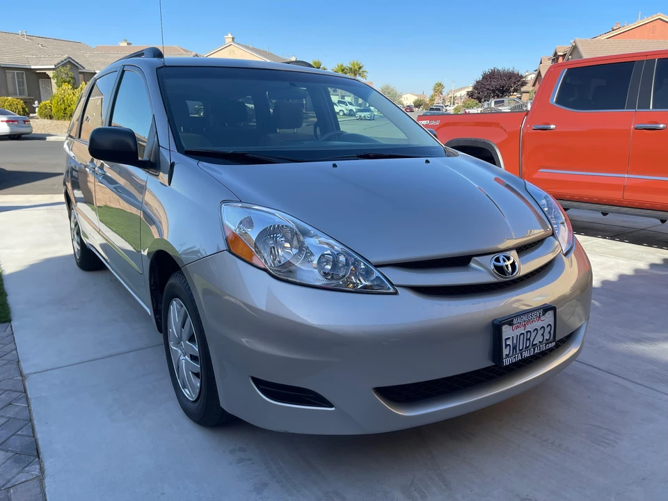 2007 Toyota Sienna 2nd Gen - Image 24 of 31