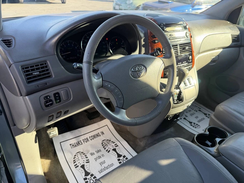 2007 Toyota Sienna 2nd Gen - Image 8 of 17