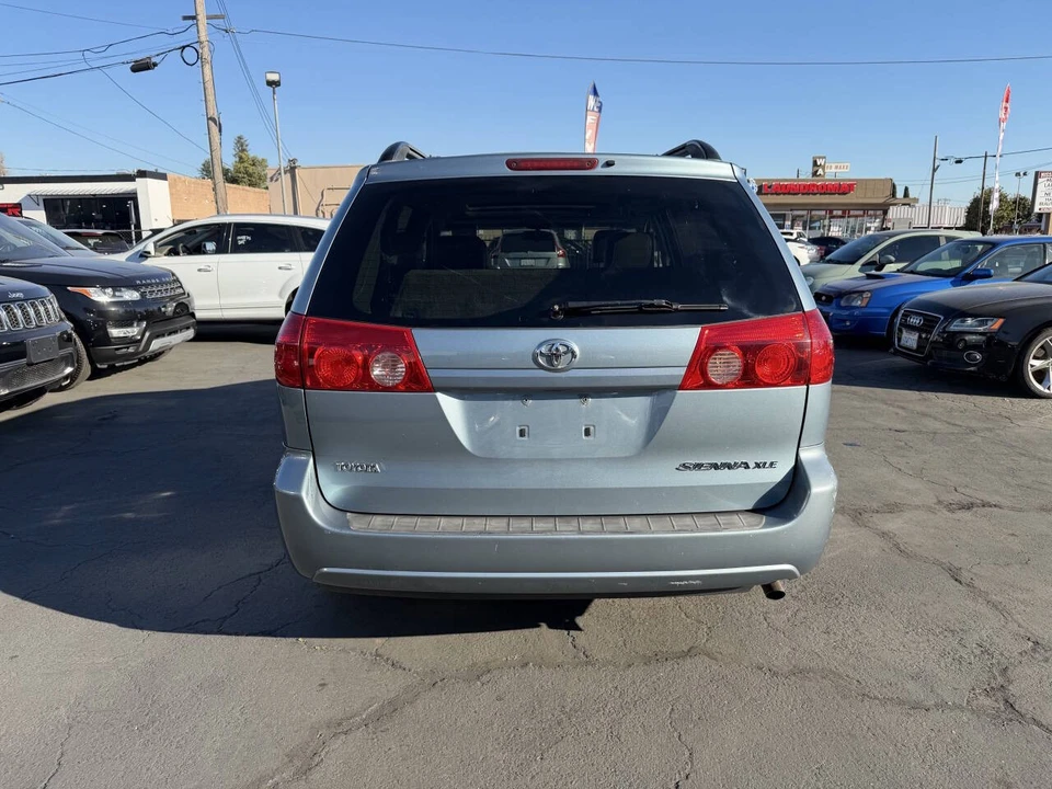 2007 Toyota Sienna 2nd Gen - Image 5 of 17
