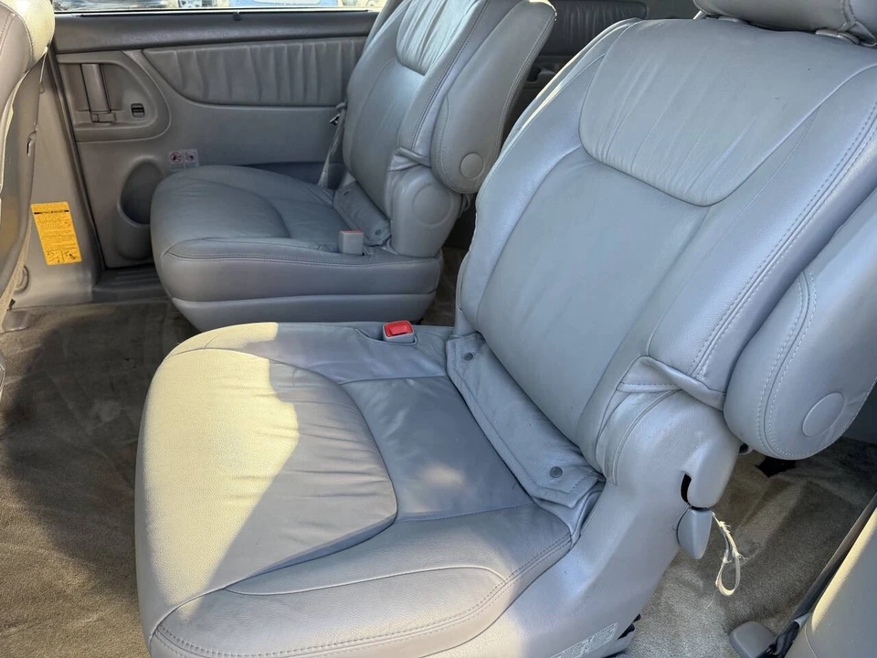 2007 Toyota Sienna 2nd Gen - Image 9 of 17