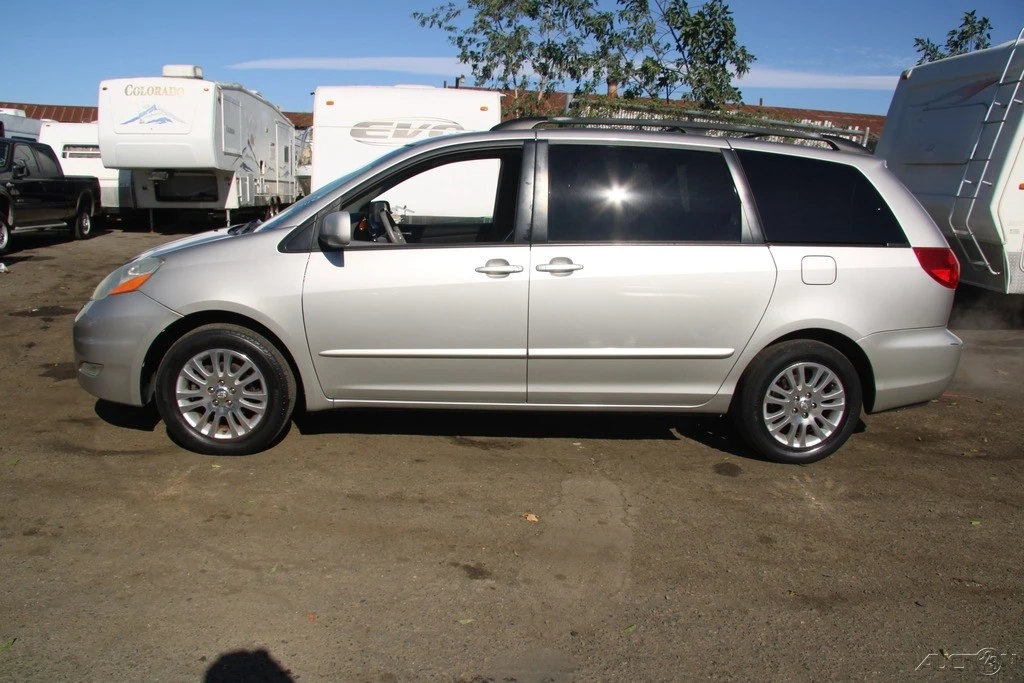 2007 Toyota Sienna 2nd Gen - Image 4 of 21