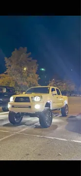 2007 Toyota Tacoma TRD Off-Road Pickup 4D 6 ft