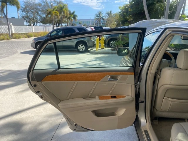 2007 Toyota Avalon 3rd Gen - Image 14 of 21