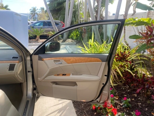 2007 Toyota Avalon 3rd Gen - Image 12 of 21