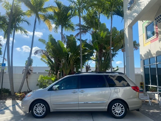 2007 Toyota Sienna 2nd Gen - Image 5 of 21