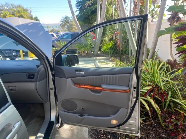 2007 Toyota Sienna 2nd Gen - Image 12 of 21