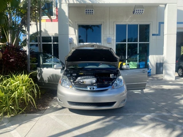 2007 Toyota Sienna 2nd Gen - Image 17 of 21
