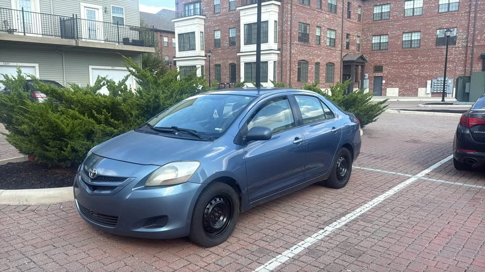 2007 Toyota Yaris - Image 2 of 5