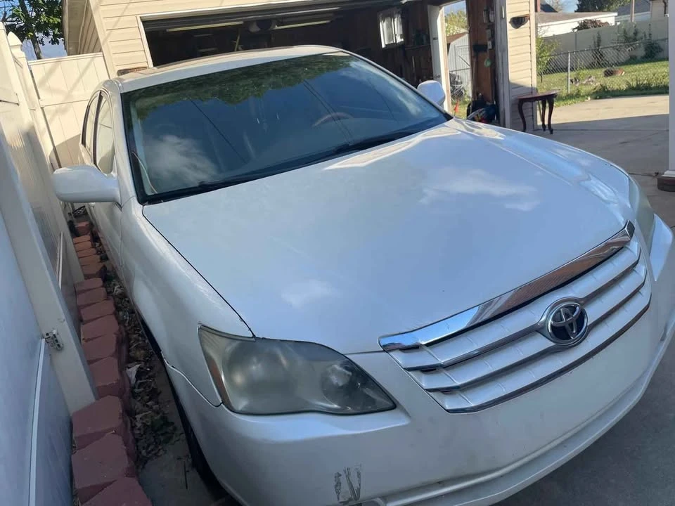 2007 Toyota Avalon 3rd Gen - Image 2 of 5