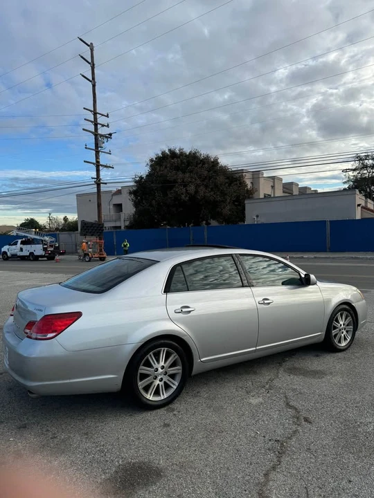 2007 Toyota Avalon 3rd Gen - Image 3 of 8