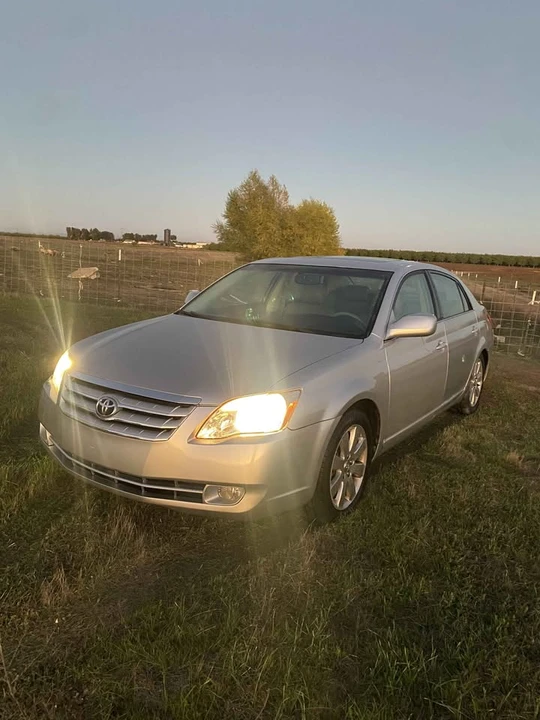 2007 Toyota Avalon 3rd Gen - Image 5 of 19