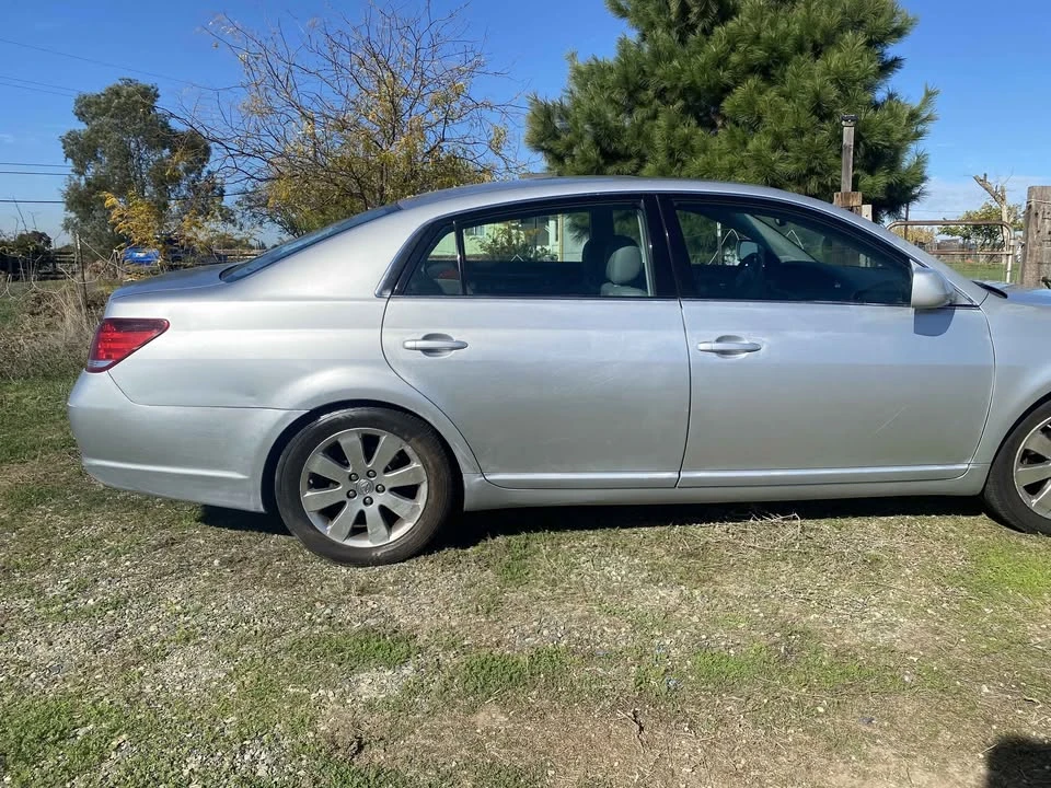 2007 Toyota Avalon 3rd Gen - Image 16 of 19