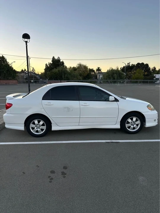 2007 Toyota Corolla 9th Gen - Image 3 of 10