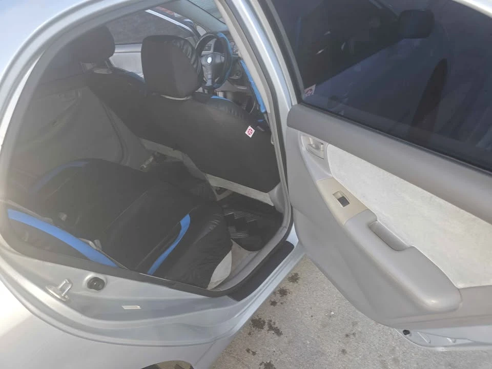 2007 Toyota Corolla 10th Gen - Image 7 of 12