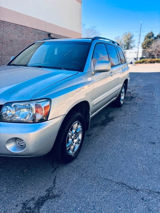 2007 Toyota Highlander - Image 2 of 19