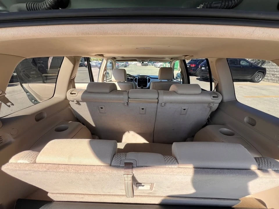 2007 Toyota Highlander - Image 9 of 12