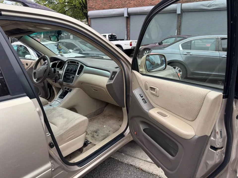 2007 Toyota Highlander - Image 14 of 19