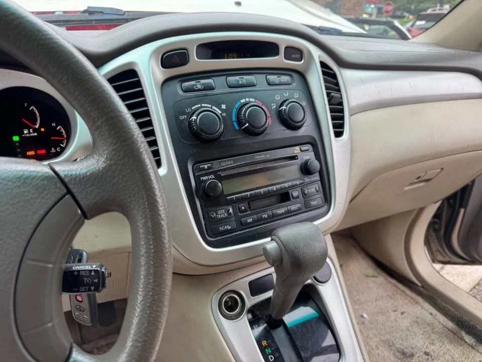 2007 Toyota Highlander - Image 15 of 19