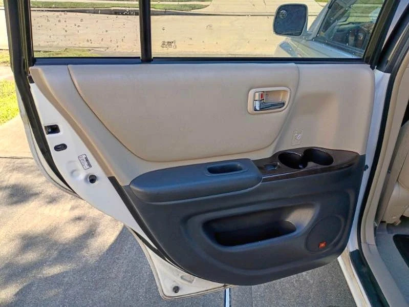2007 Toyota Highlander - Image 8 of 9