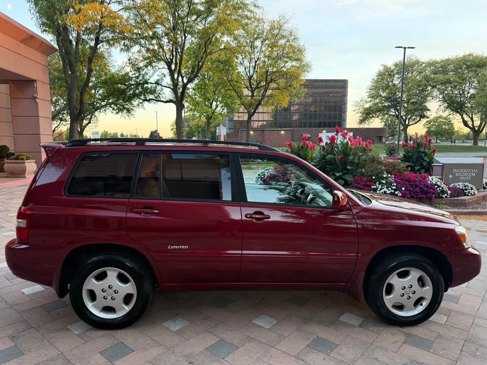 2007 Toyota Highlander - Image 7 of 19