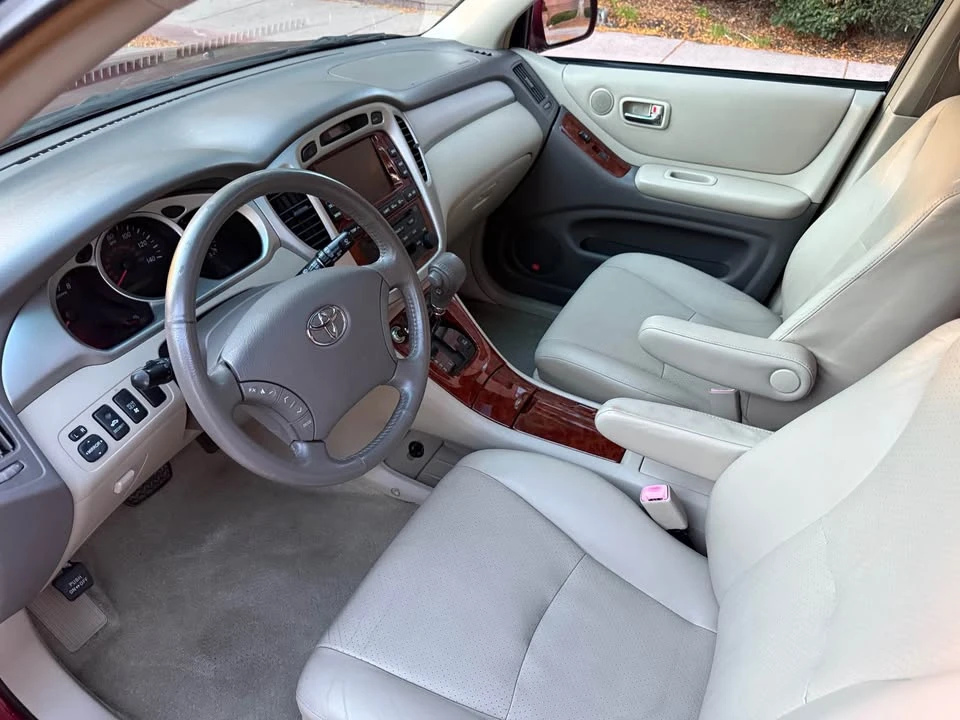 2007 Toyota Highlander - Image 10 of 19