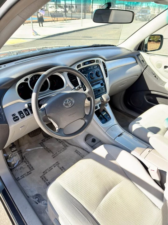 2007 Toyota Highlander - Image 10 of 20