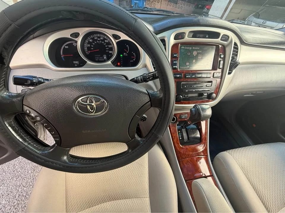 2007 Toyota Highlander - Image 11 of 16
