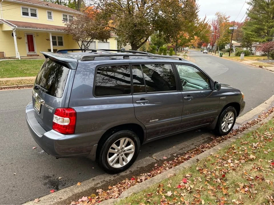 2007 Toyota Highlander - Image 2 of 17