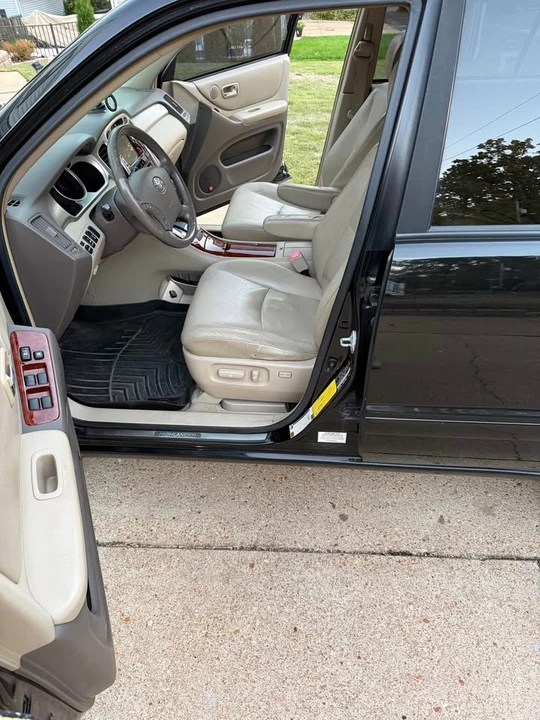2007 Toyota Highlander - Image 10 of 15