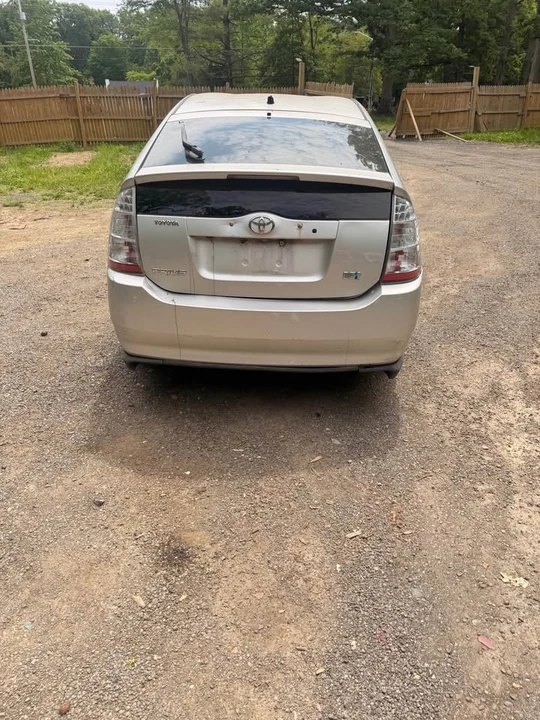 2007 Toyota Prius 2nd Gen - Image 2 of 8