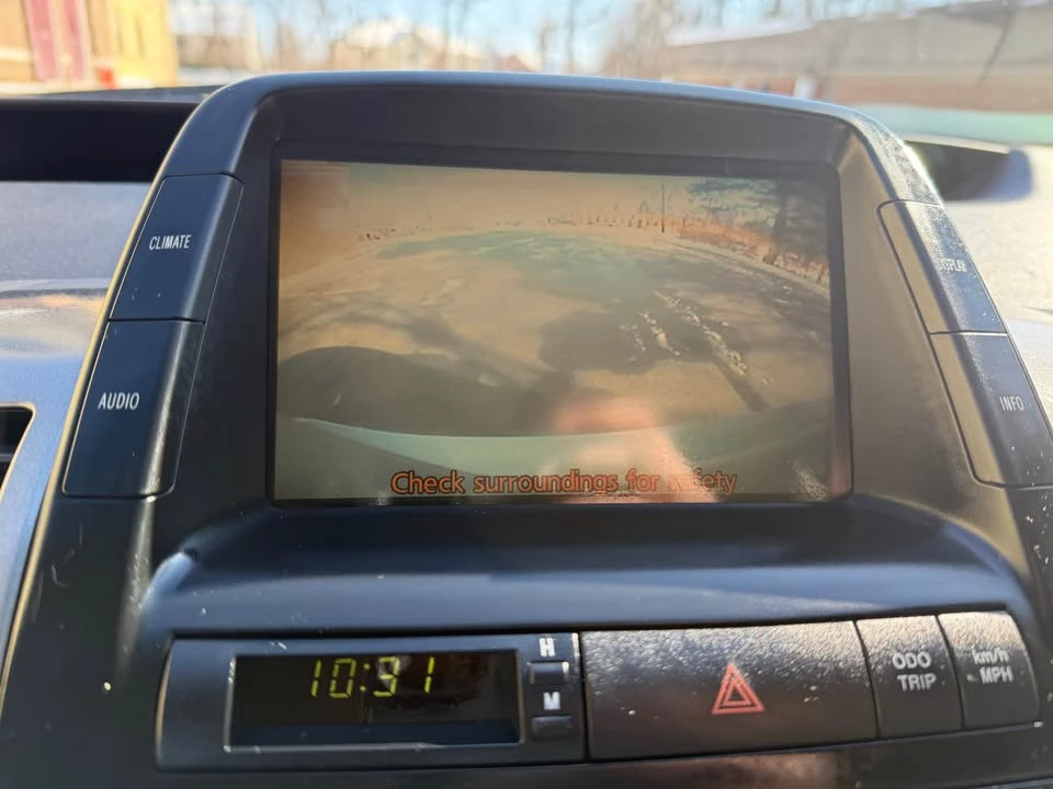 2007 Toyota Prius 2nd Gen - Image 16 of 17