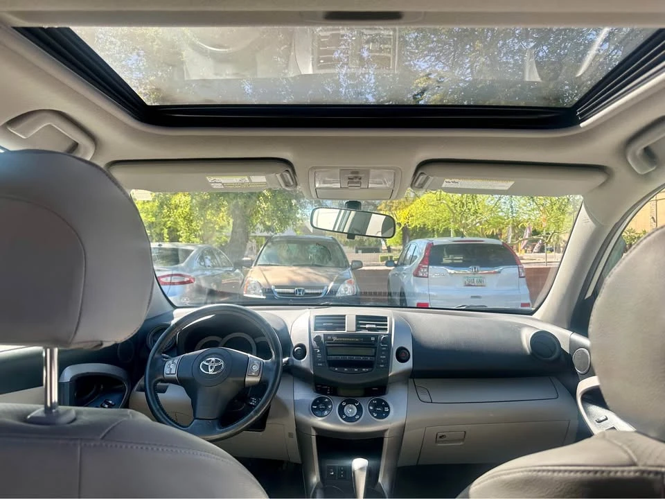 2007 Toyota RAV4 3rd Gen - Image 9 of 17