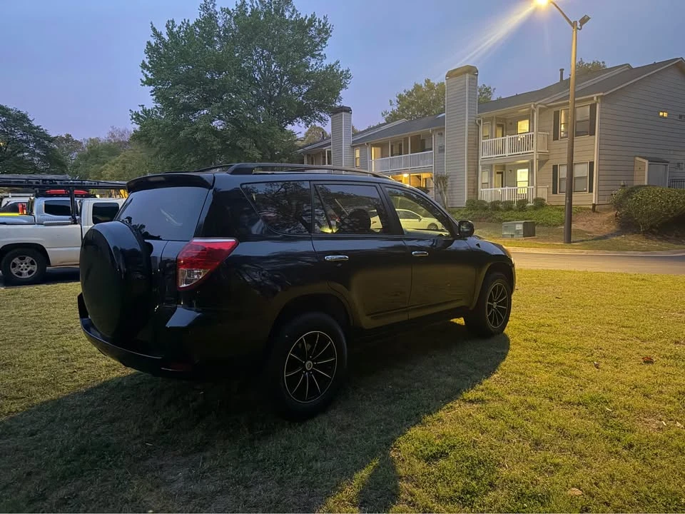 2007 Toyota RAV4 3rd Gen - Image 6 of 10
