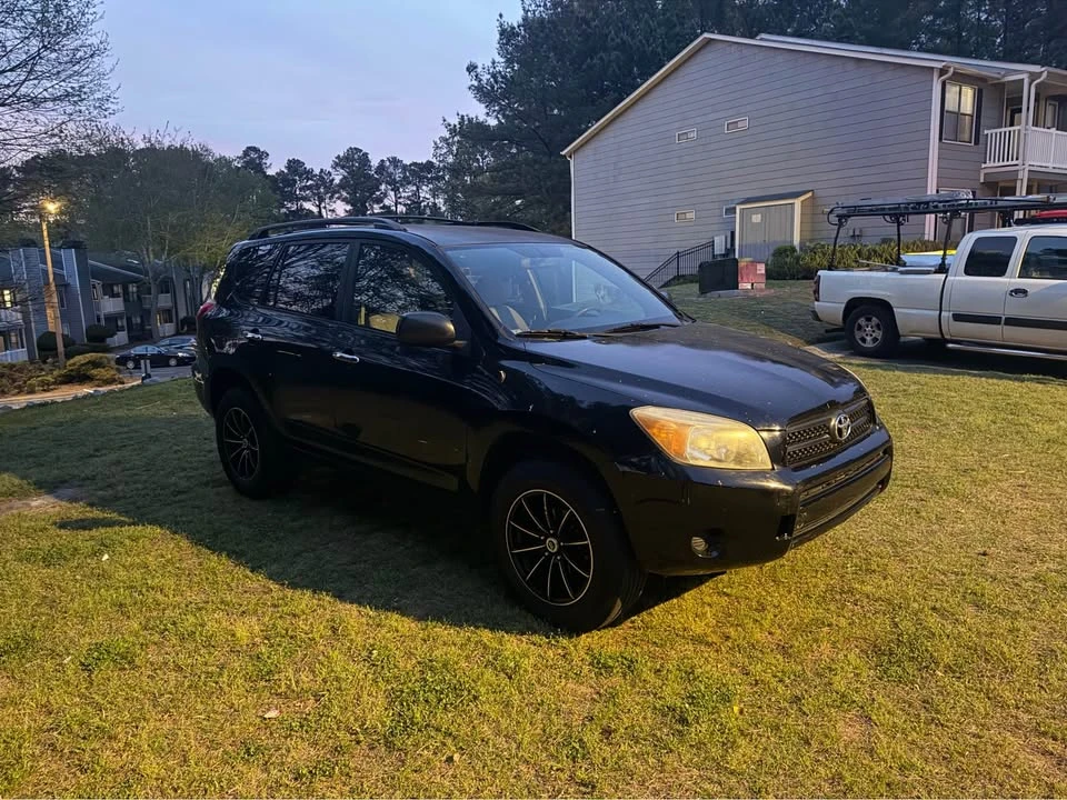 2007 Toyota RAV4 3rd Gen - Image 4 of 10