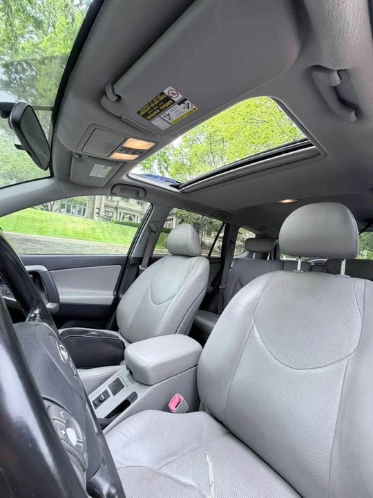 2007 Toyota RAV4 3rd Gen - Image 10 of 11