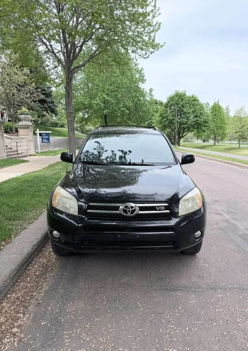 2007 Toyota RAV4 3rd Gen - Image 2 of 11