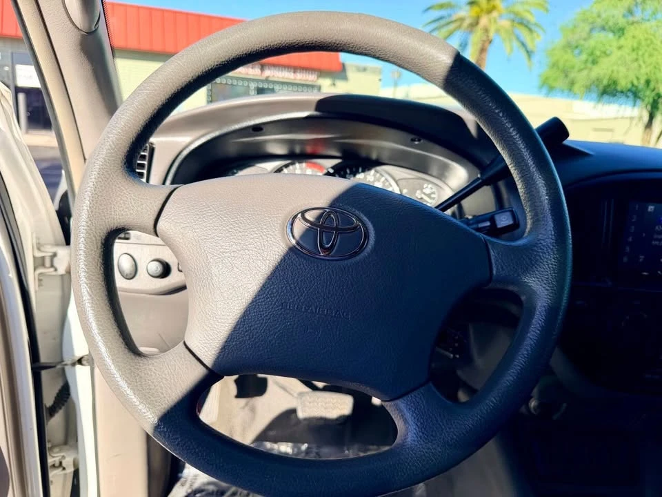 2007 Toyota Sequoia 1st Gen - Image 17 of 20