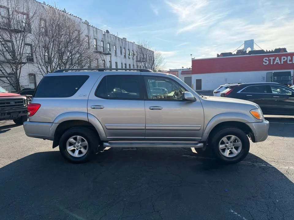2007 Toyota Sequoia 1st Gen - Image 6 of 18
