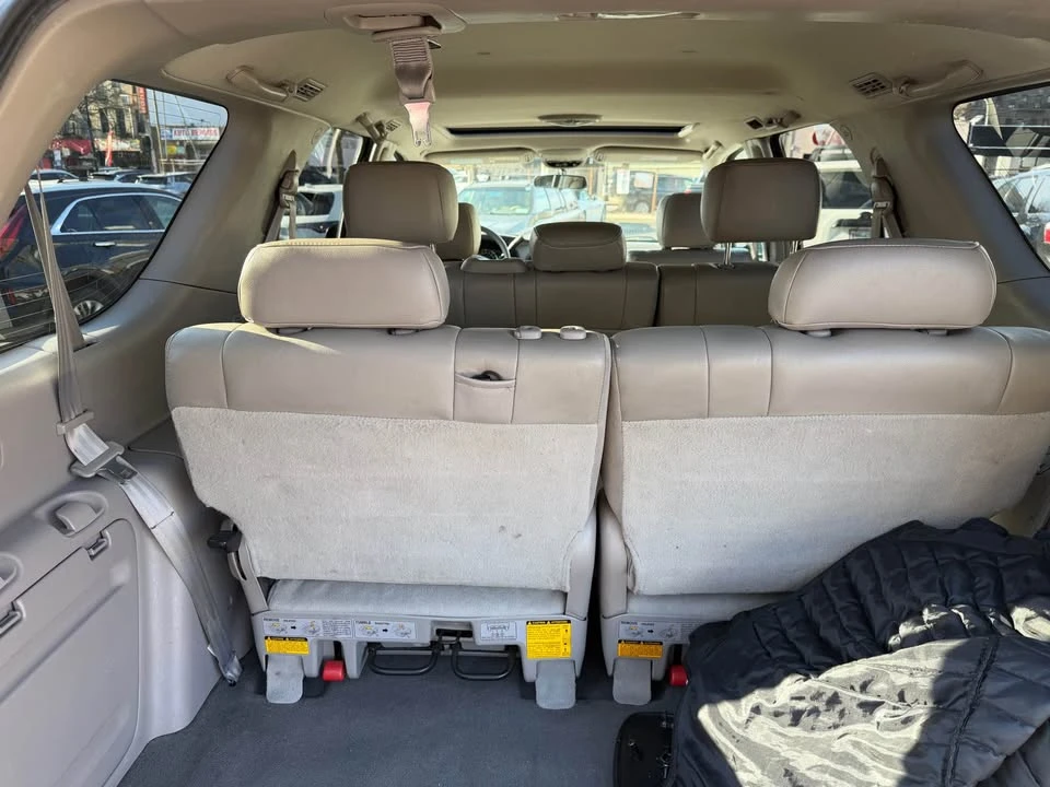 2007 Toyota Sequoia 1st Gen - Image 10 of 18